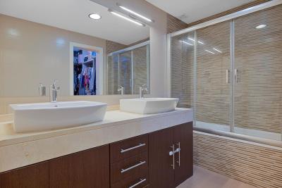 10-bb915d1cb19341576dcdc994b81ab9c5