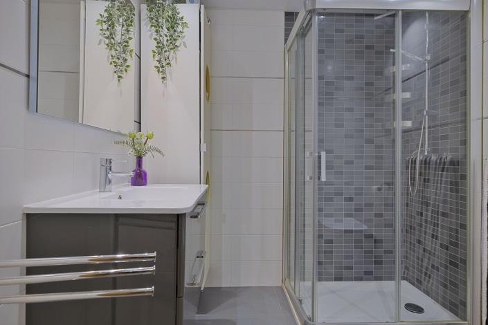 Image No.12-2 Bed Apartment for sale