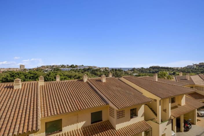 Image No.28-2 Bed Apartment for sale