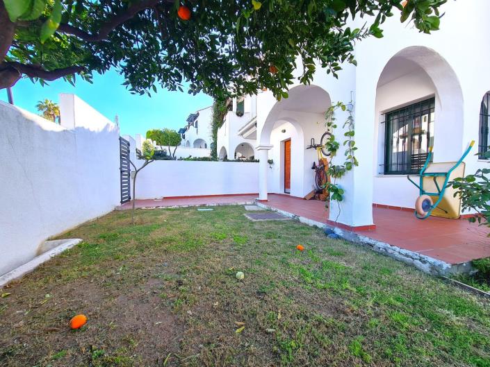 Image No.16-3 Bed Semi-Detached for sale