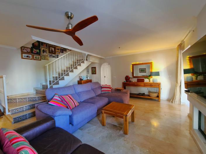 Image No.23-3 Bed Semi-Detached for sale