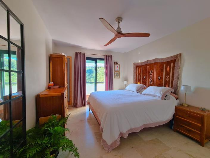 Image No.38-3 Bed Semi-Detached for sale