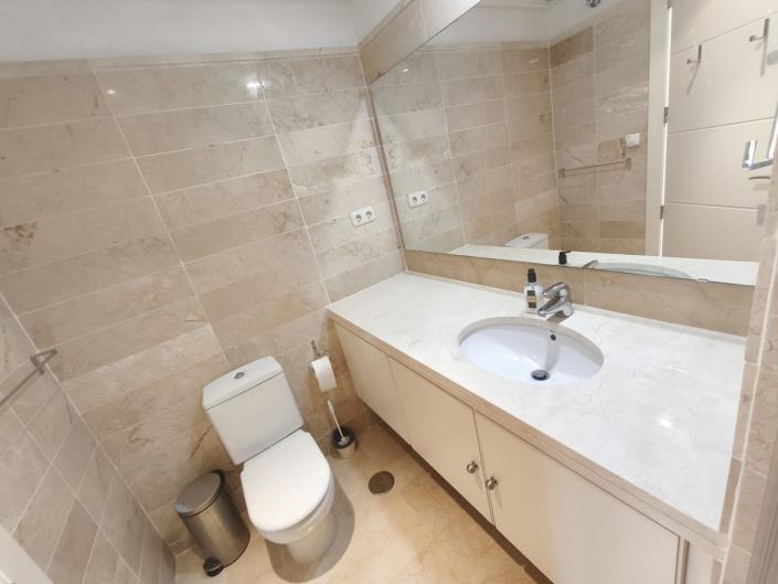 Image No.12-3 Bed Townhouse for sale