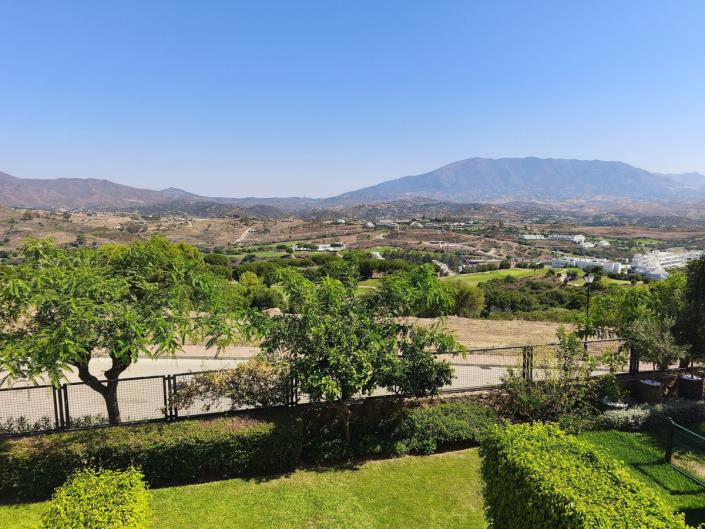 Image No.26-3 Bed Townhouse for sale