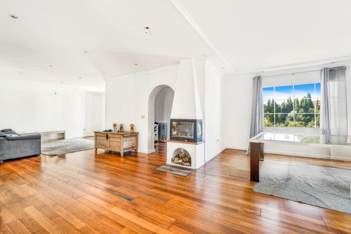 Image No.3-4 Bed Villa / Detached for sale