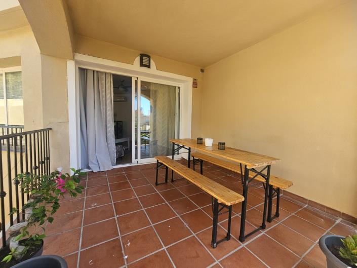 Image No.4-4 Bed Semi-Detached for sale