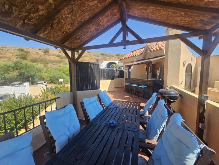 Image No.16-4 Bed Semi-Detached for sale