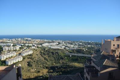 27-f6e8bc237ba13ac4c268badec6354f3d