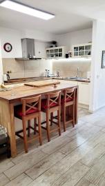 6-fa543ff60f4e104718a0562ed3ccbf30