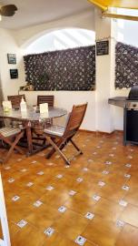 10-75bef5f12e72a6d65f05a48dacffbe42