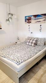 15-e65d437abef3cdae9b514eeeb695a8b9