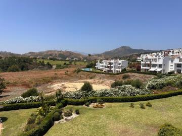 2-5bd7b9d04b45e33852eaf0ec6670150d