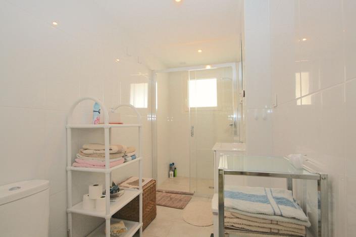 Image No.4-4 Bed Villa / Detached for sale