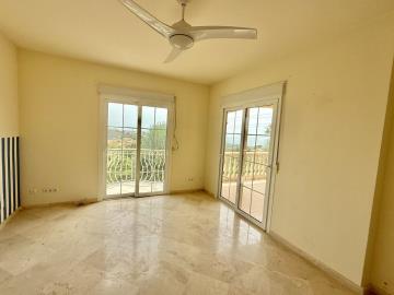 10-bb915d1cb19341576dcdc994b81ab9c5