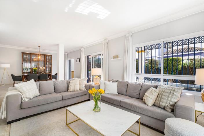 Image No.6-5 Bed Townhouse for sale