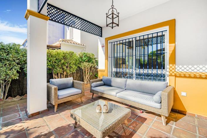 Image No.26-5 Bed Townhouse for sale