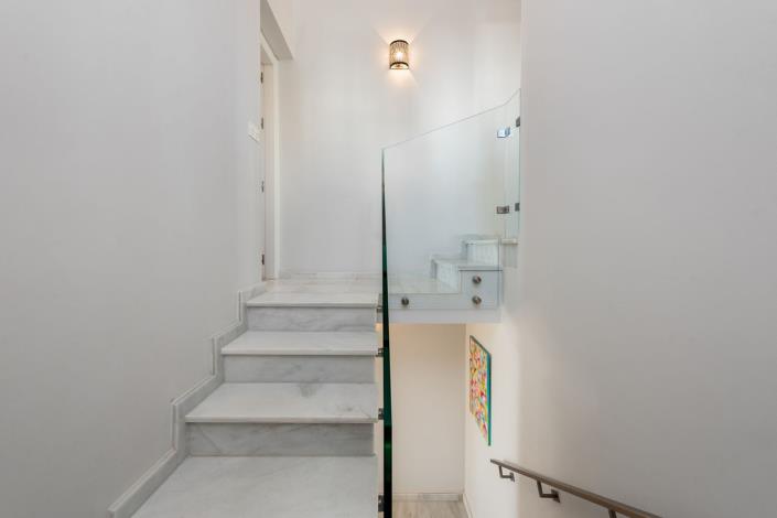 Image No.3-Jumelé de 4 chambres à vendre à Estepona