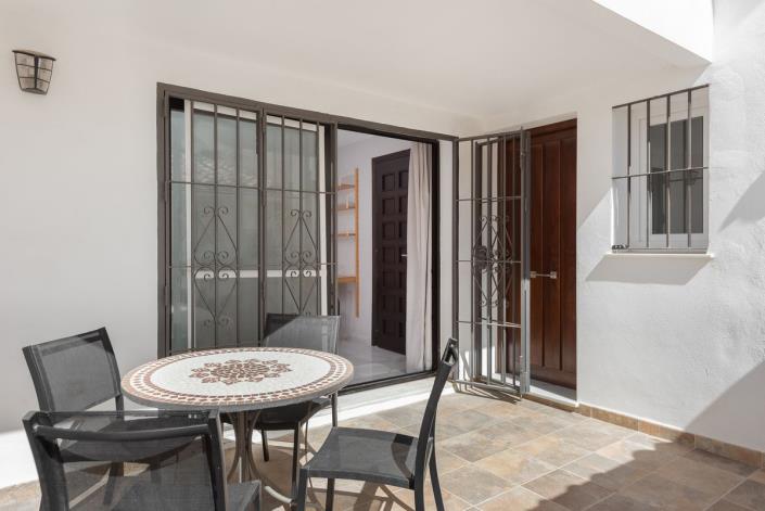 Image No.4-Jumelé de 4 chambres à vendre à Estepona