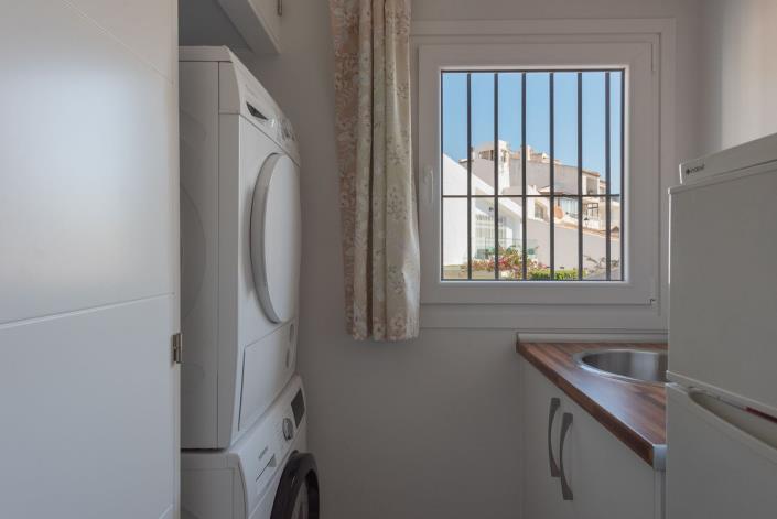 Image No.25-Jumelé de 4 chambres à vendre à Estepona