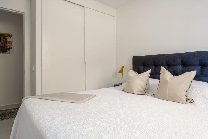 Image No.18-3 Bed Apartment for sale