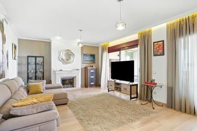 32-e7f90ea5feef5e01d64d74d6b6d8a834