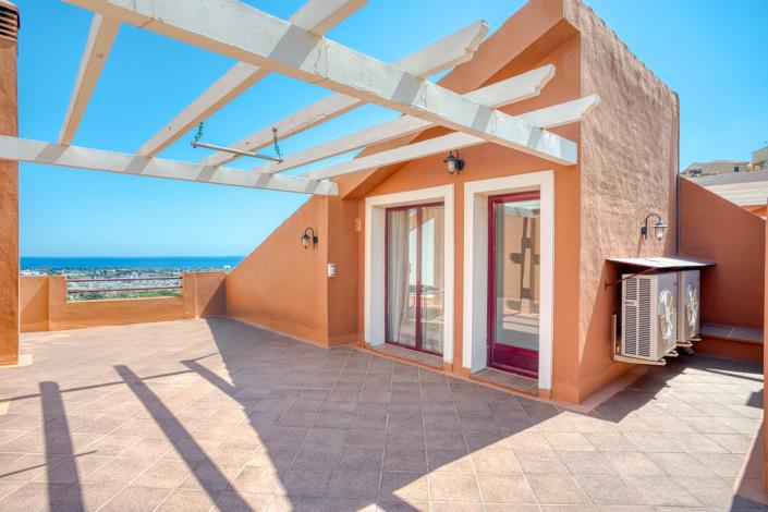 Image No.24-3 Bed Townhouse for sale