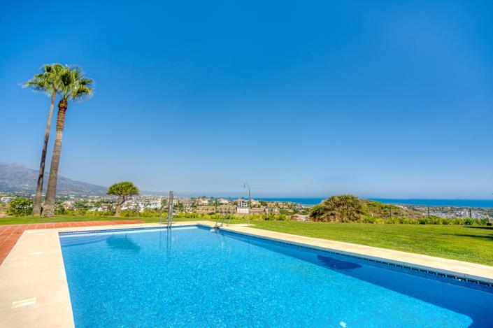 Image No.26-3 Bed Townhouse for sale