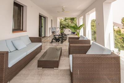 25-45e7a00e8ada30030040e20a35fbccfd