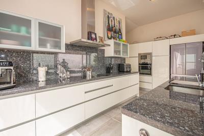 33-f37a7fab00fce6ff6b895520b67d6d6d