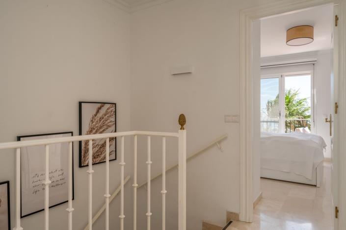 Image No.2-3 Bed Townhouse for sale