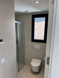 8-e64a9055bba3e77ac8aca3b893cdf826