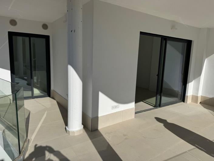 Image No.12-3 Bed Apartment for sale