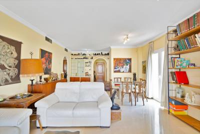 12-53013098fcab6c38b1379cd33298e050