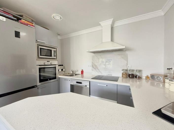 Image No.12-2 Bed Apartment for sale