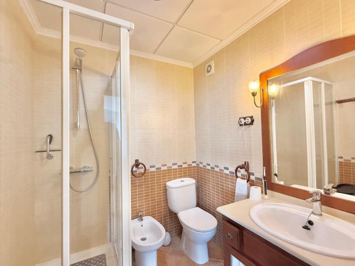 Image No.29-2 Bed Apartment for sale