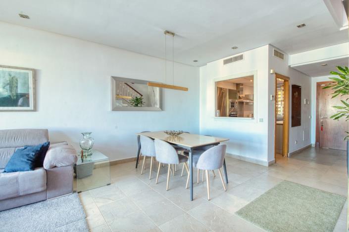 Image No.12-3 Bed Townhouse for sale