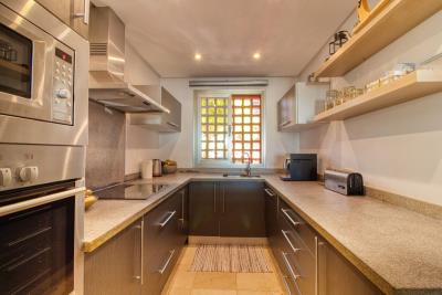 14-d70dc3102c00d7be0e872dfe1c1f86d7