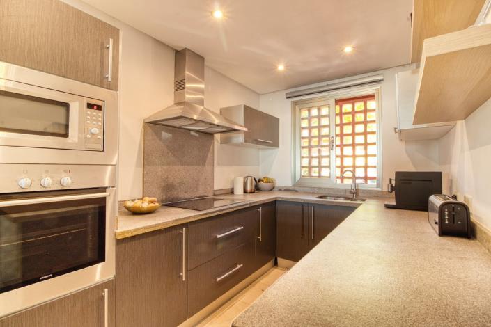 Image No.15-3 Bed Townhouse for sale