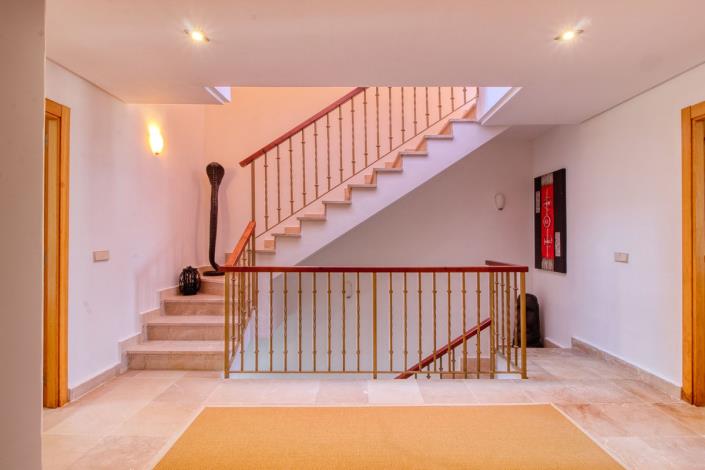 Image No.29-3 Bed Townhouse for sale