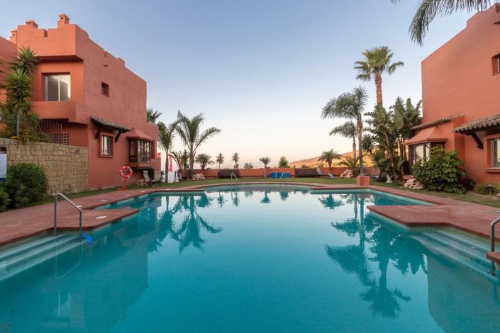 Image No.41-3 Bed Townhouse for sale