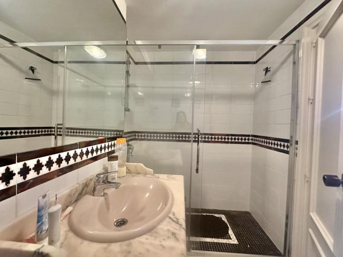 Image No.18-1 Bed Apartment for sale