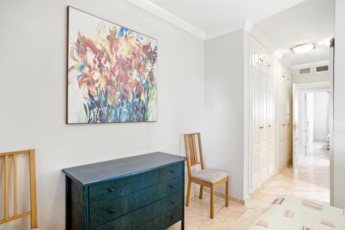 Image No.15-2 Bed Apartment for sale