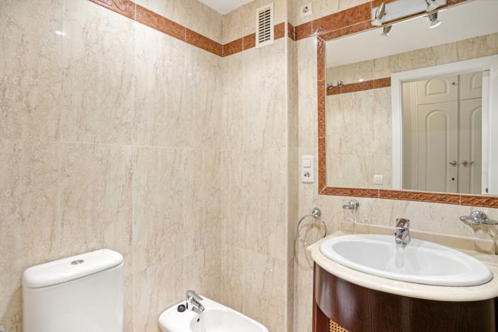 Image No.17-2 Bed Apartment for sale