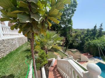 6-fa543ff60f4e104718a0562ed3ccbf30