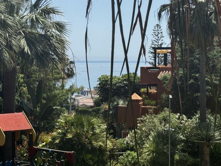 Image No.23-2 Bed Apartment for sale