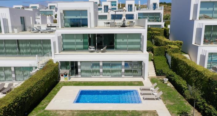 Image No.29-5 Bed Villa / Detached for sale