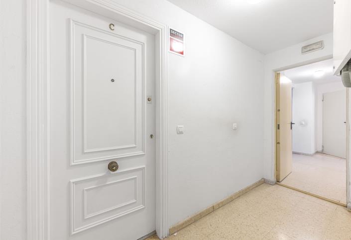 Image No.28-2 Bed Apartment for sale