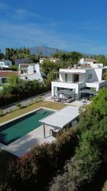 3-644887ed831e8682853ff700c7704b89