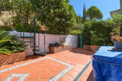 11-4d8aa6e612c0d8ce985b634e45aeea7a