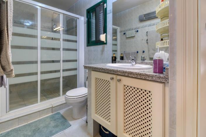 Image No.26-3 Bed Townhouse for sale